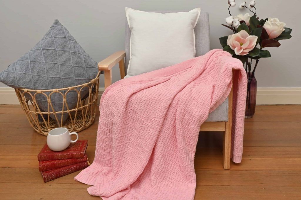 Basketweave Knitted Throw - Pink