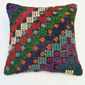 Kilim Cushion O-1011