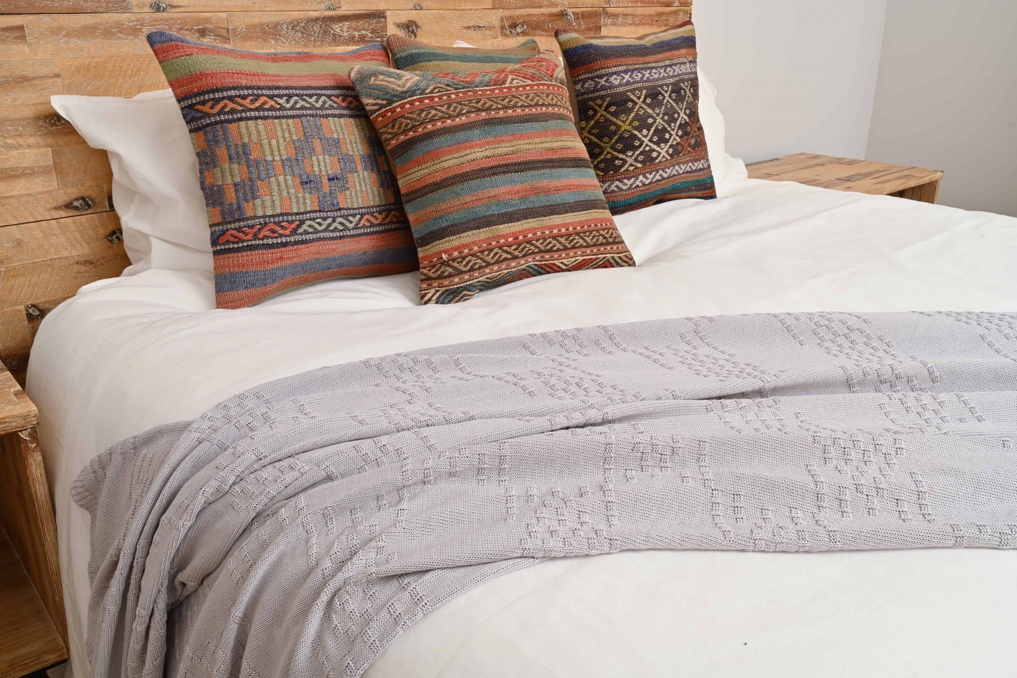Winter's Grey Cotton Knitted Throw - Image 3