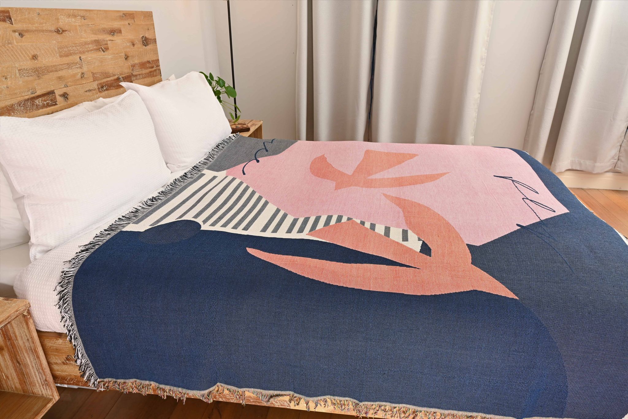 Soaring Geometric Throw Medium Large