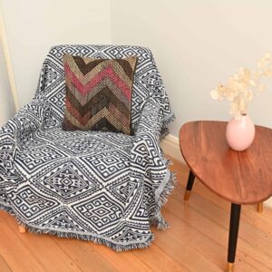 Black & White Patterned Throw/Picnic Rug Small